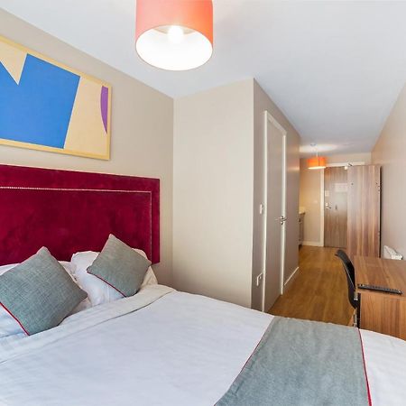 Oyo Vincent Apartments Liverpool Exterior foto